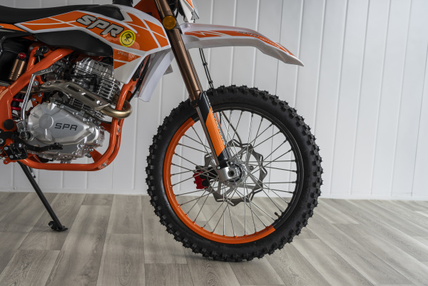 Эндуро мотоцикл SPRMOTORS CROSSROAD-3 MAX FH250-Y1 Оранжево-белый